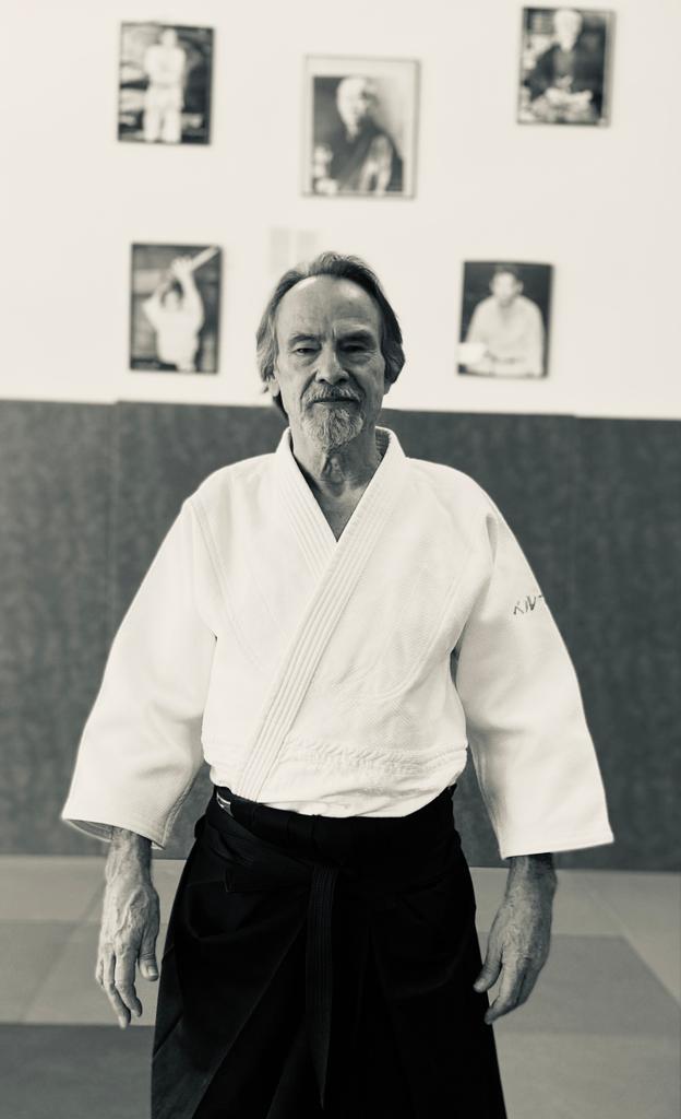 professeur d'Aikido 7ème Dan enseignant à la SACAMP Paris